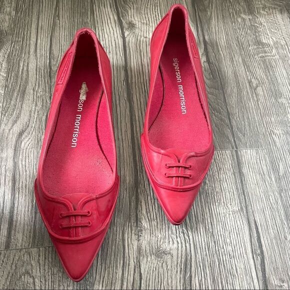 SIGERSON MORRISON Rain or Shine Rubber Pointed Toe Skimmer Cherry Red Flat - Picture 5 of 15